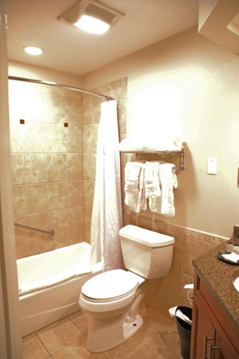 Unit At The Sheraton Broadway Plantation Миртл-Бич Экстерьер фото